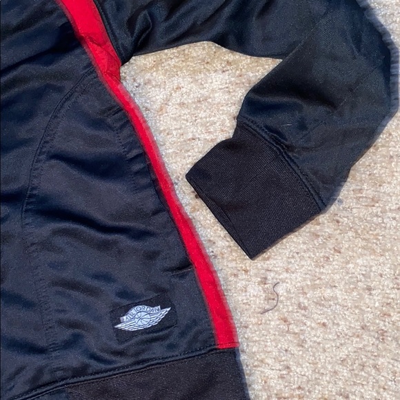 Classic Air Jordan jacket- boys S (8-10) EUC - Picture 4 of 9